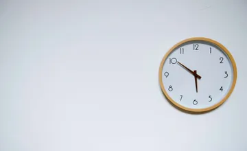 ¿Cuándo es el cambio de horario 2022 se atrasa o adelanta?