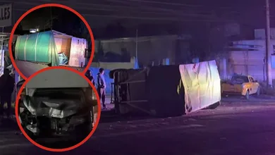 Camioneta volcada tras choque en la carretera Actopan-Pachuca.