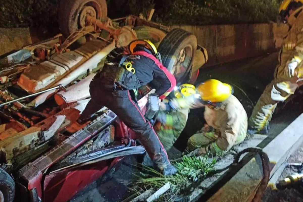 Accidente en Tulancingo deja un fallecido y dos heridos
