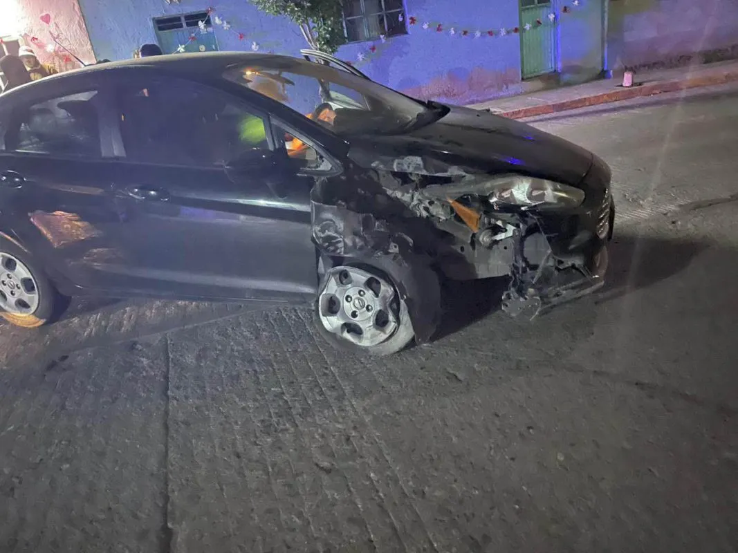 Joven choca contra una casa en Tezontepec de Aldama