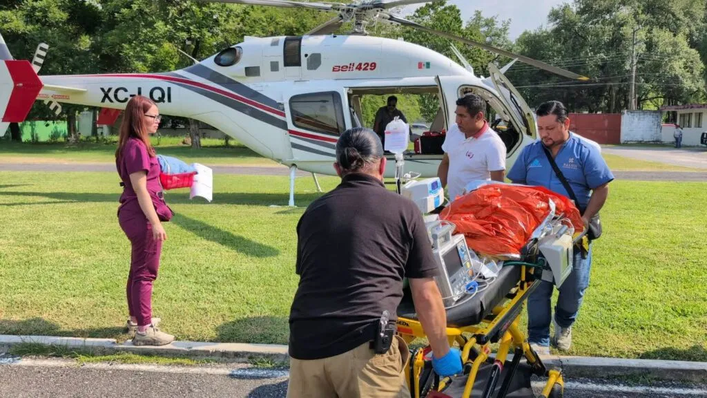 Trasladan en helicóptero a bebé de 5 meses de Huejutla a Pachuca
