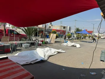 Comerciantes informales de Tizayuca cambian de sede tras acuerdo con autoridades municipales.