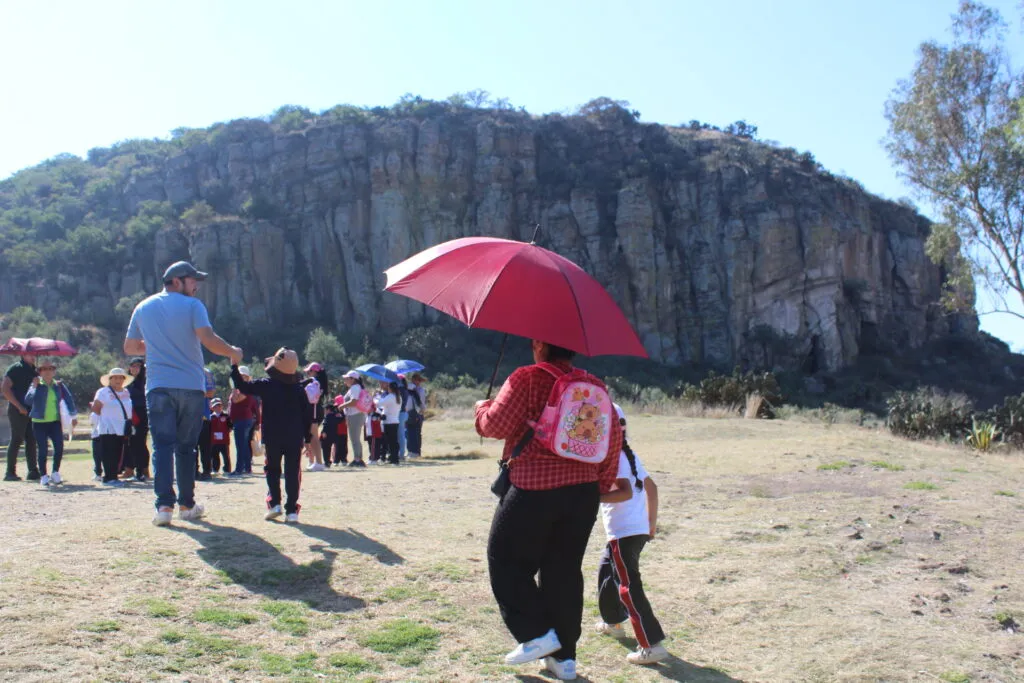 ¿Por qué está rayado?”: Niñez de Tulancingo cuestiona el descuido de Huapalcalco