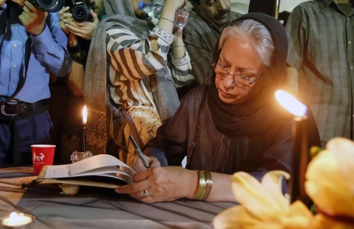 Inculpan a dos figuras del cine iraní por aparecer en público sin velo