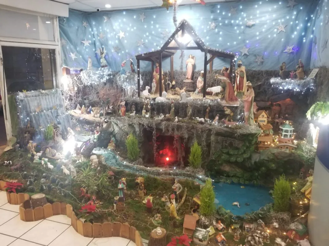 Nacimiento con solidaridad de familia durante 35 años 