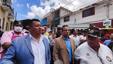 Comerciantes dialogan con autoridades durante la Feria de Tulancingo 2026.