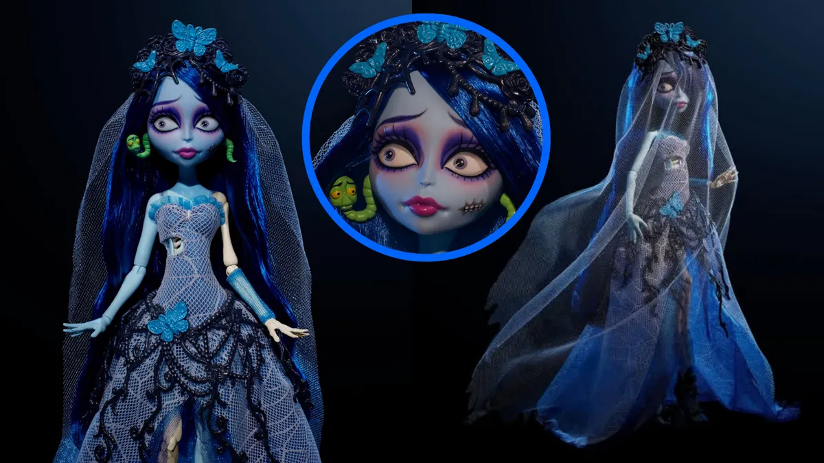 Muñeca de colección de Emily, El cadáver de la novia, con vestido azul, caja torácica visible y accesorios góticos de Mattel.