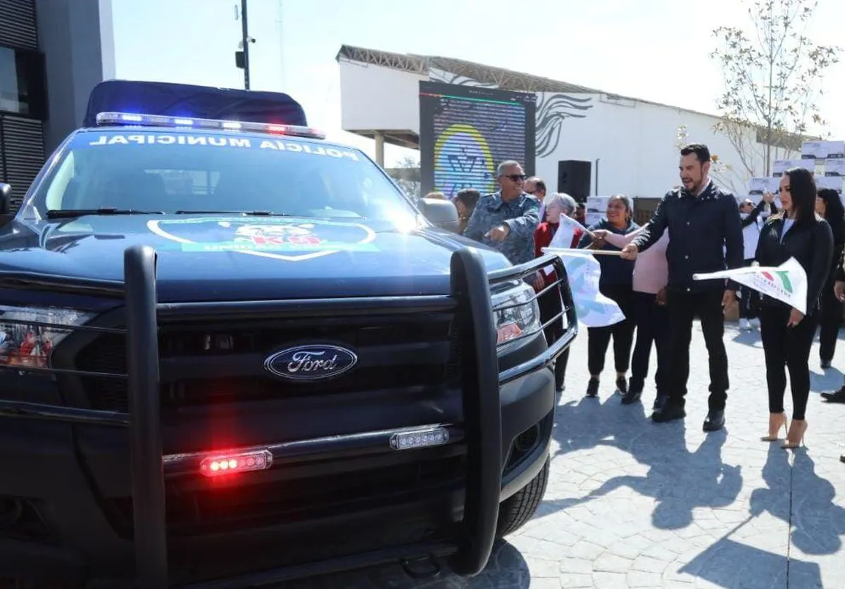 Policías de Mineral de la Reforma reciben patrullas y equipo