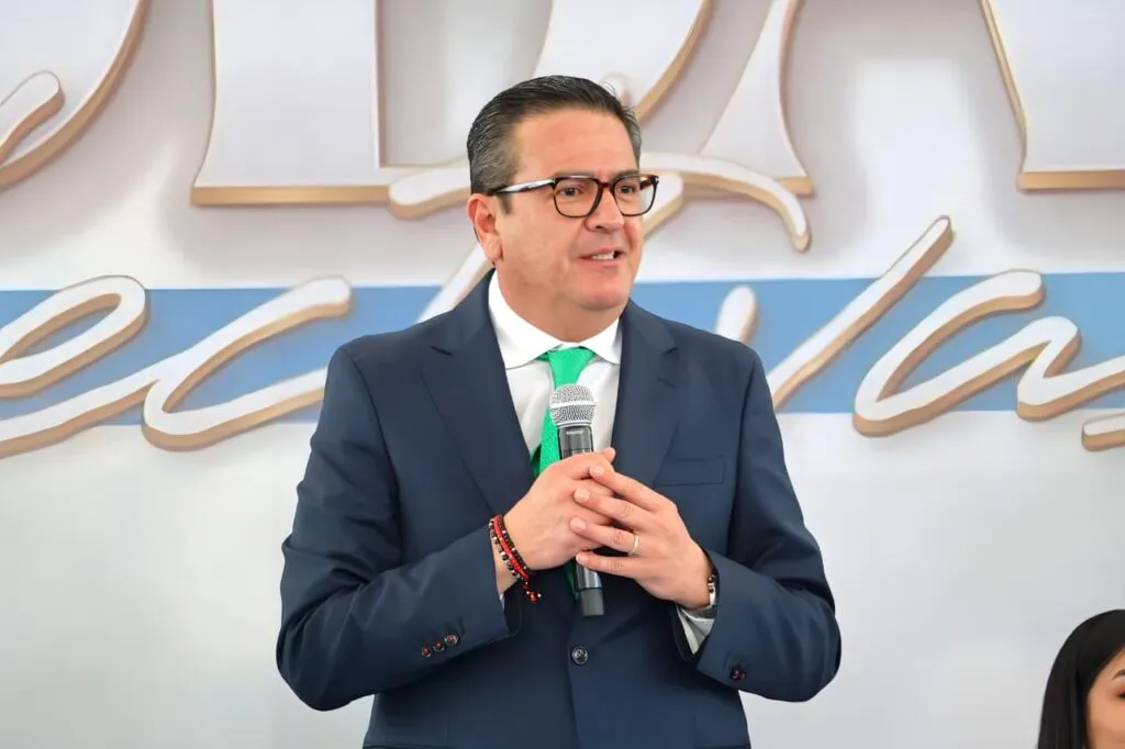 Zempoala celebra bodas colectivas y formaliza 50 matrimonios