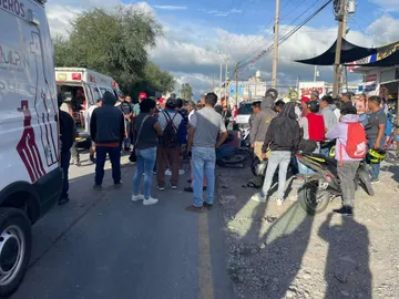 Ixmiquilpan: accidente deja dos motociclistas lesionados, uno de gravedad