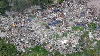 El basurero que mantiene la inconformidad en la Huasteca: habitantes piden revisar el sitio y encontrar una solución al manejo de residuos.