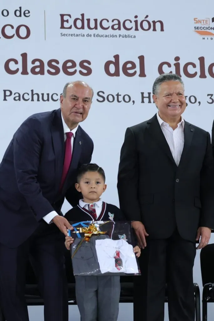 Hidalgo destina 121 mil millones de pesos a educación durante cuatro años