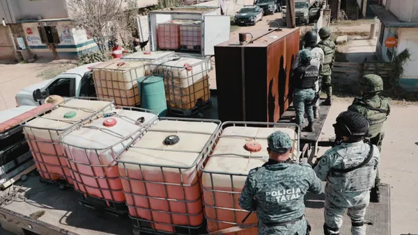 Tambos de hidrocarburo asegurados