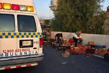 El domingo arrancó con caos en la México-Pachuca. La circulación presenta afectaciones tras una aparatosa volcadura.