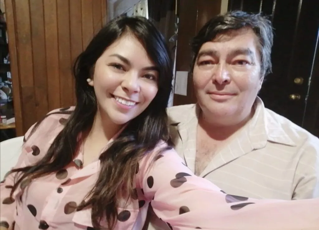 Conflicto de interés en Cuautepec: directora firma contrato a favor de su padre con fondos públicos