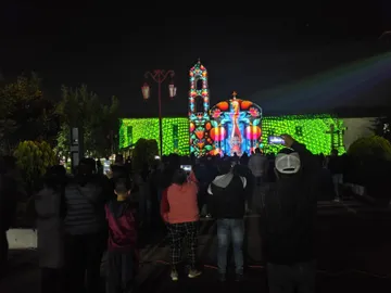 Vive la historia y la cultura en un espectáculo de luces que transformará la fachada del templo.