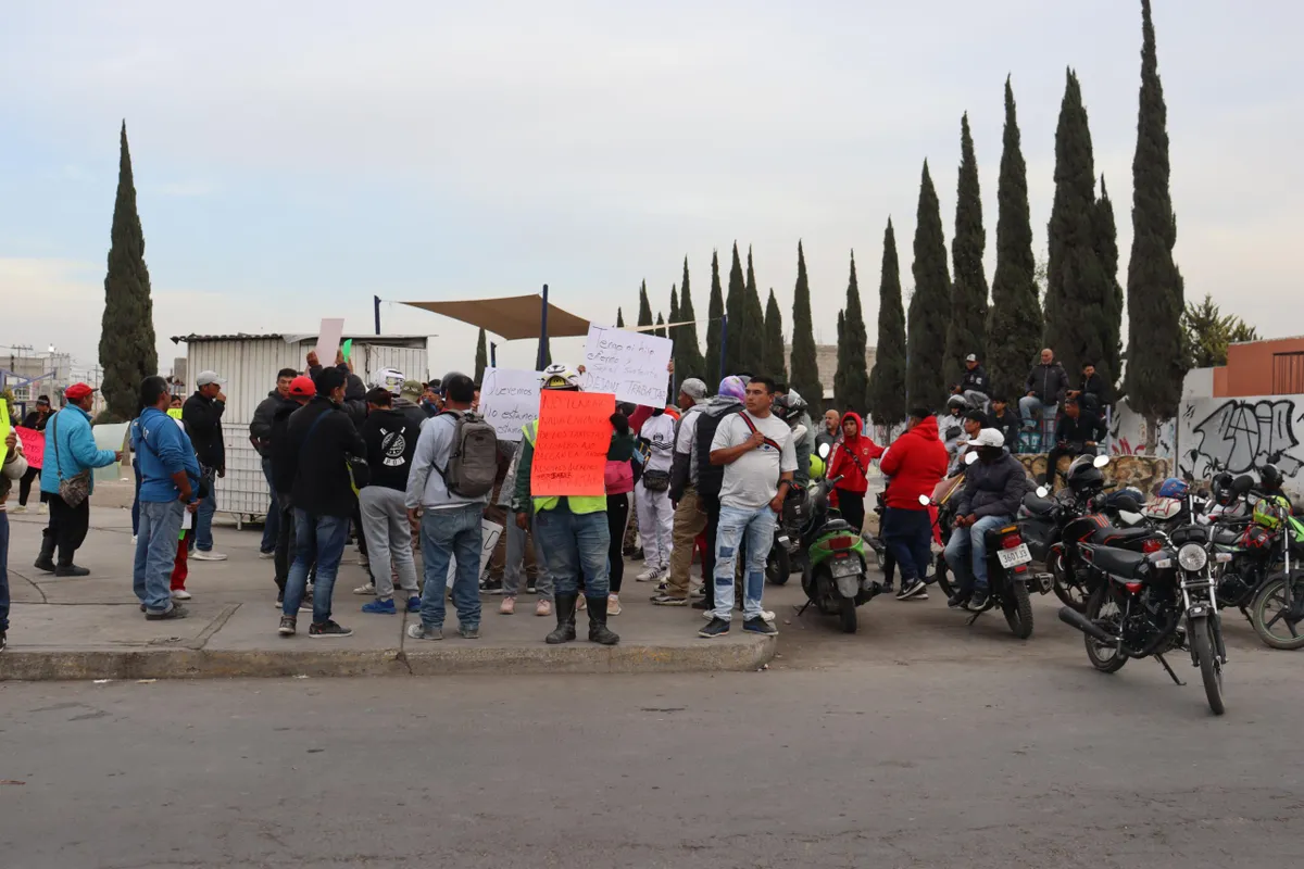 Mototaxistas de Tizayuca protestan por agresiones y operativos