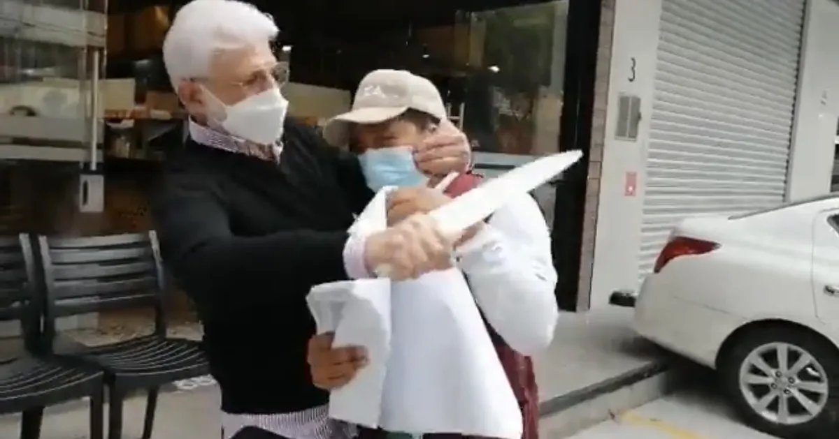 Agreden con cuchillo a verificador del INVEA en taquería Don Eraki