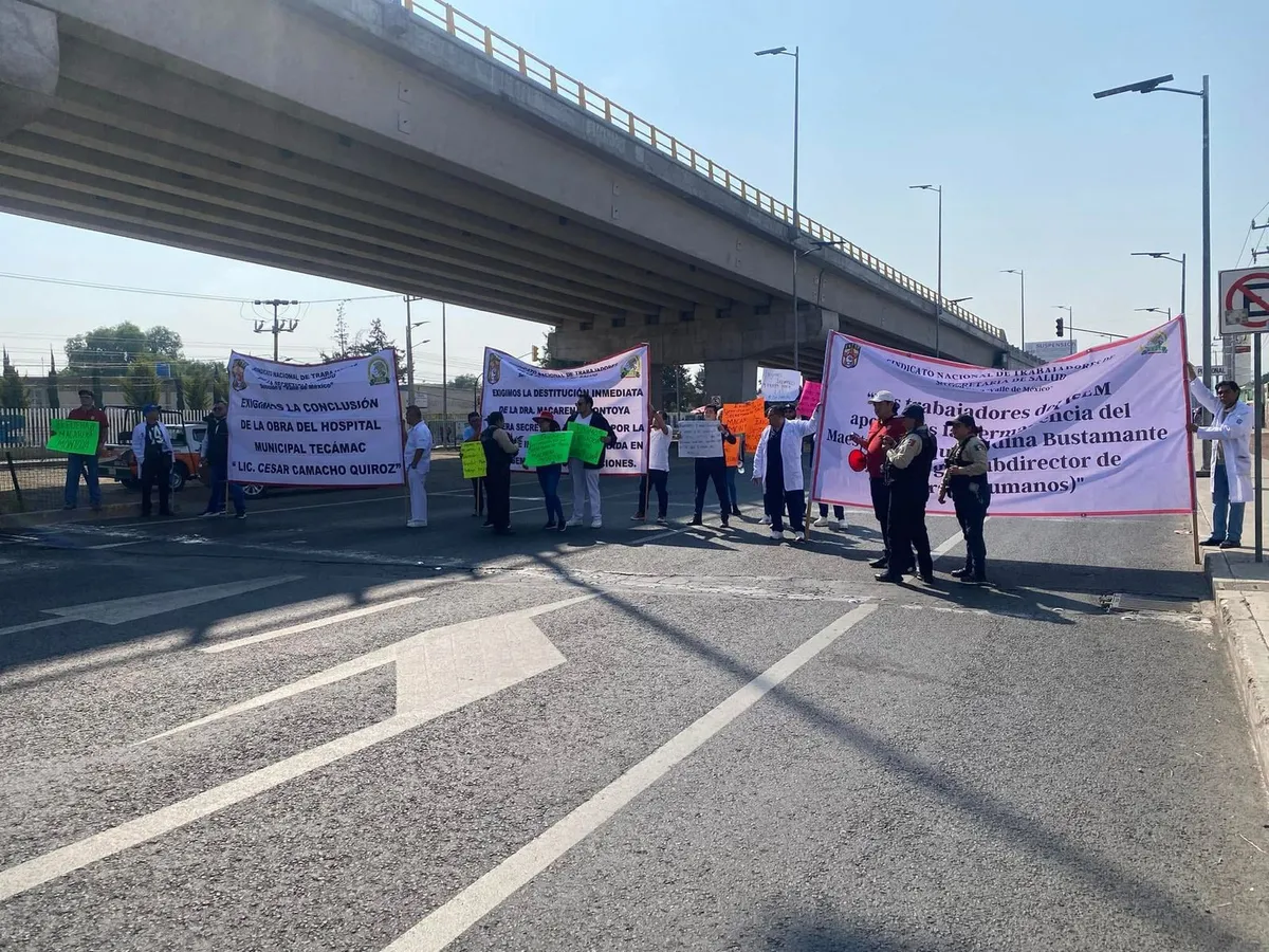 Bloqueo en la carretera México-Pachuca, esto piden los manifestantes