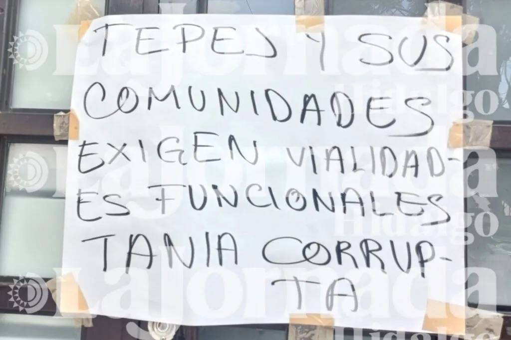 Toman la presidencia de Tepeji del Río; acusan falta de obras y exigen auditoría