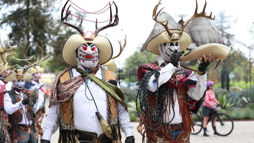 Hidalgo toma Los Pinos con su riqueza cultural