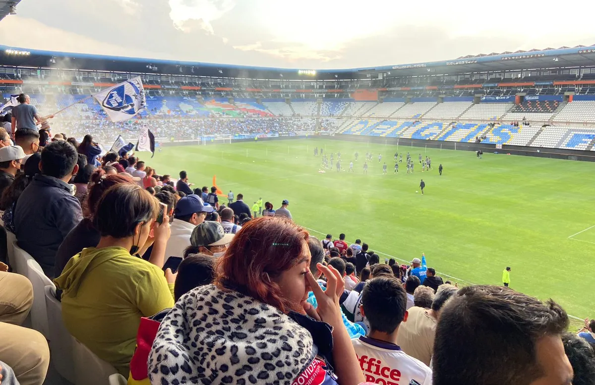 Afición visita a los Tuzos en entrenamiento a puerta abierta en el Estadio Hidalgo