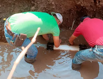Caasim clausura 9 tomas clandestinas de agua en edificio de Pachuca