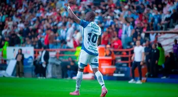Enner Valencia deja de ser jugadro del Club Pachuca