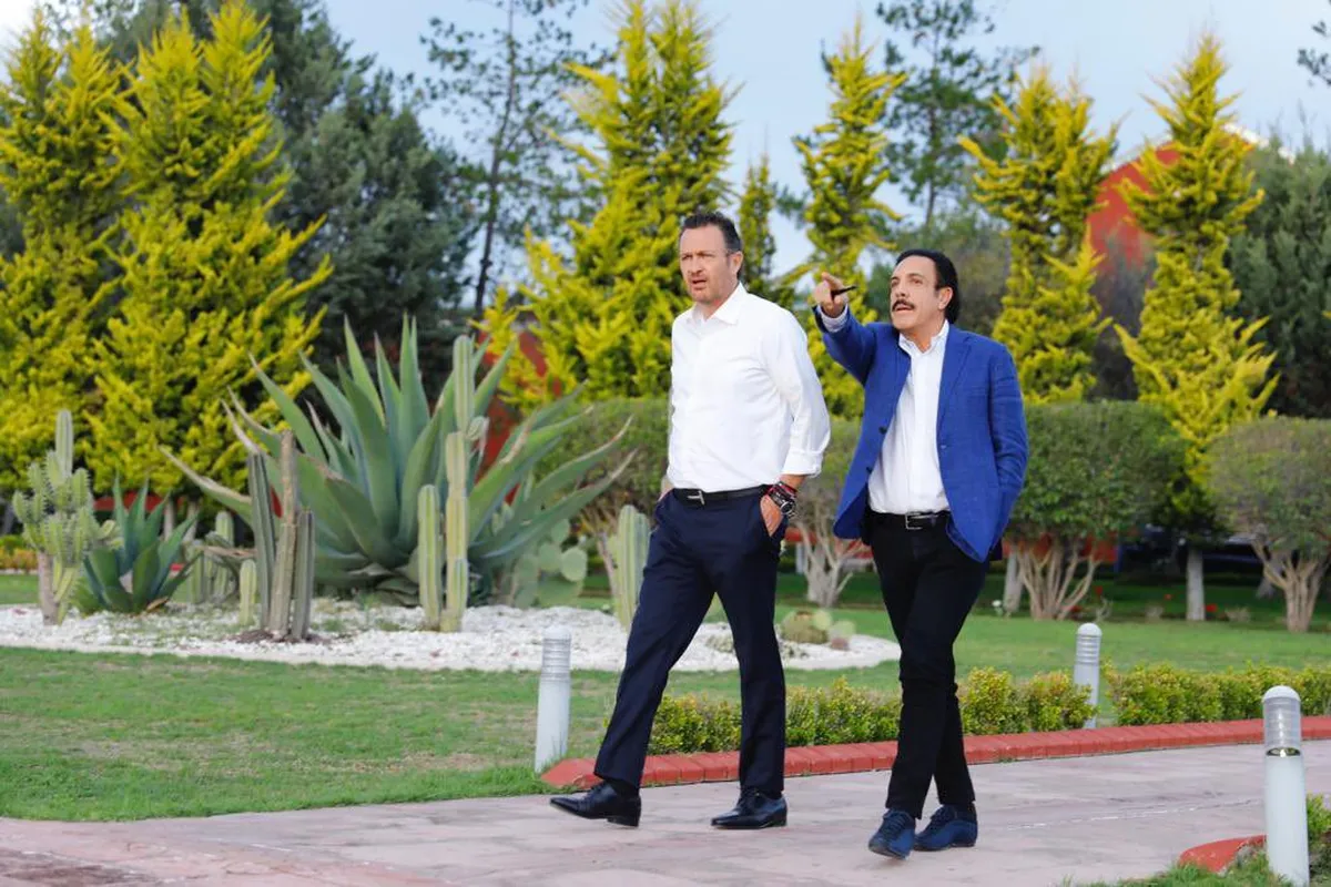 Omar Fayad y Mauricio Kuri recorren zona metropolitana de Pachuca