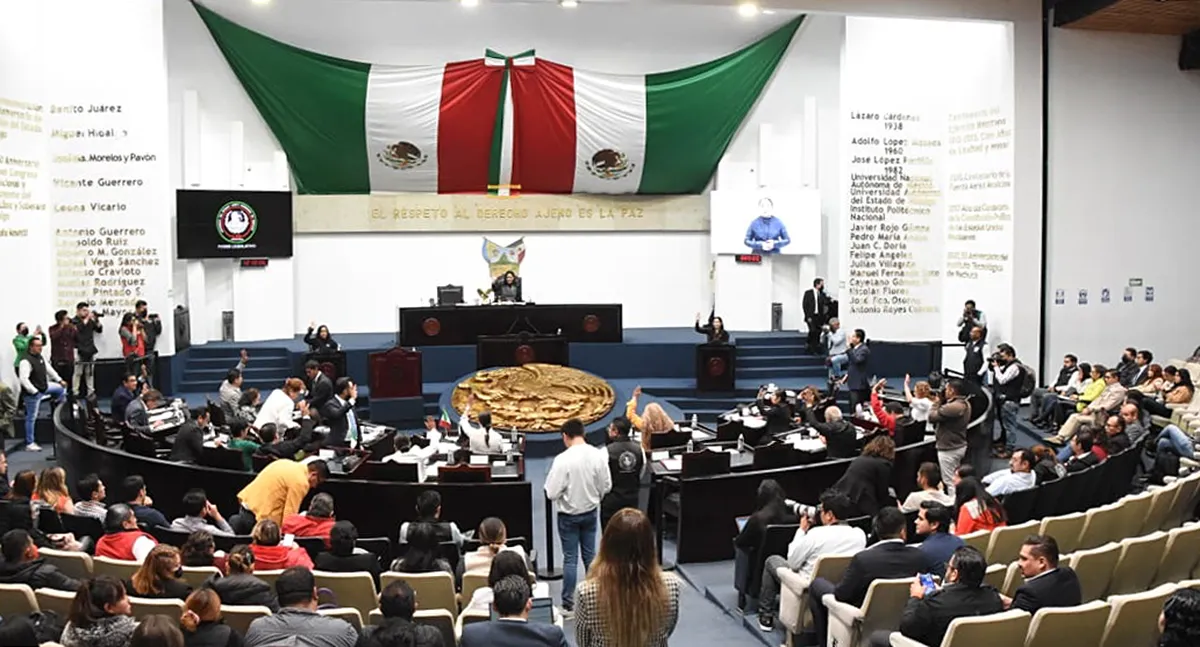 Congreso aprueba que Estado y Municipios contraten financiamientos a largo plazo