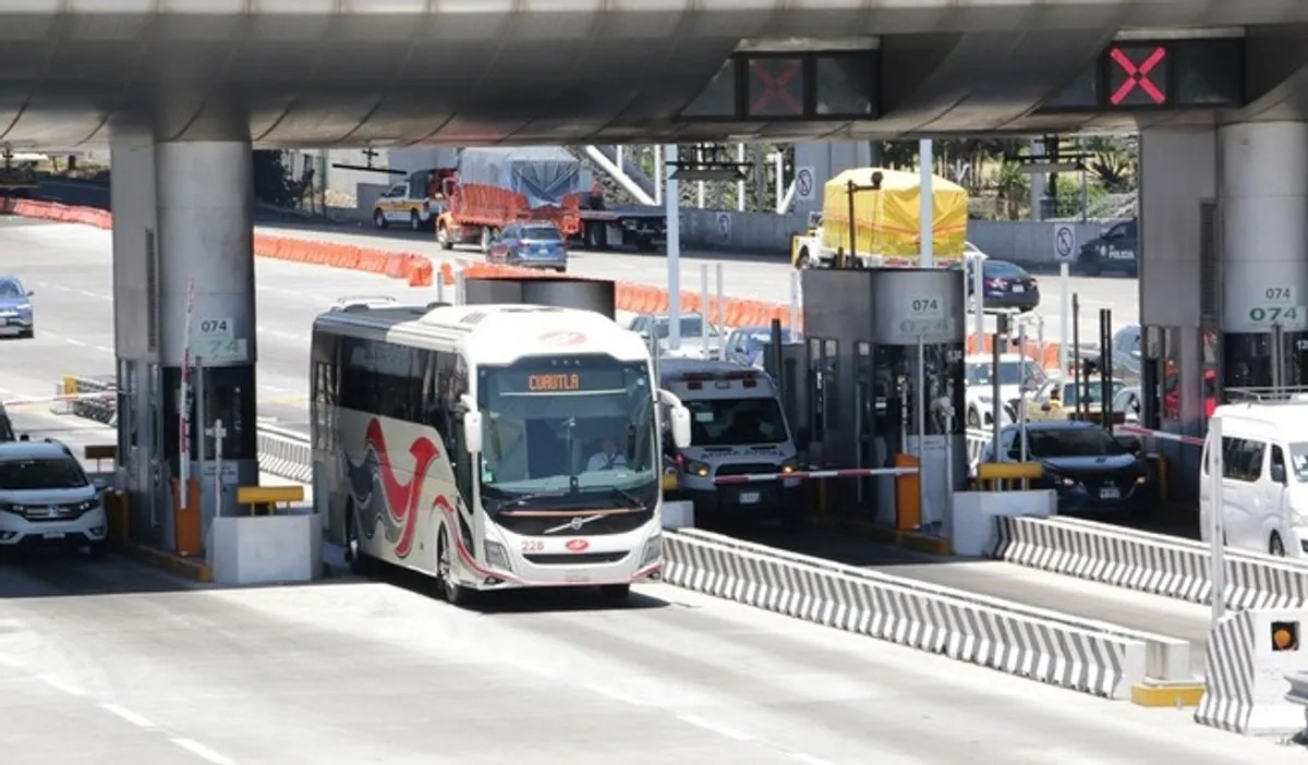 Descuentos de 50 y 25% aplicarán en transporte a estudiantes y maestros