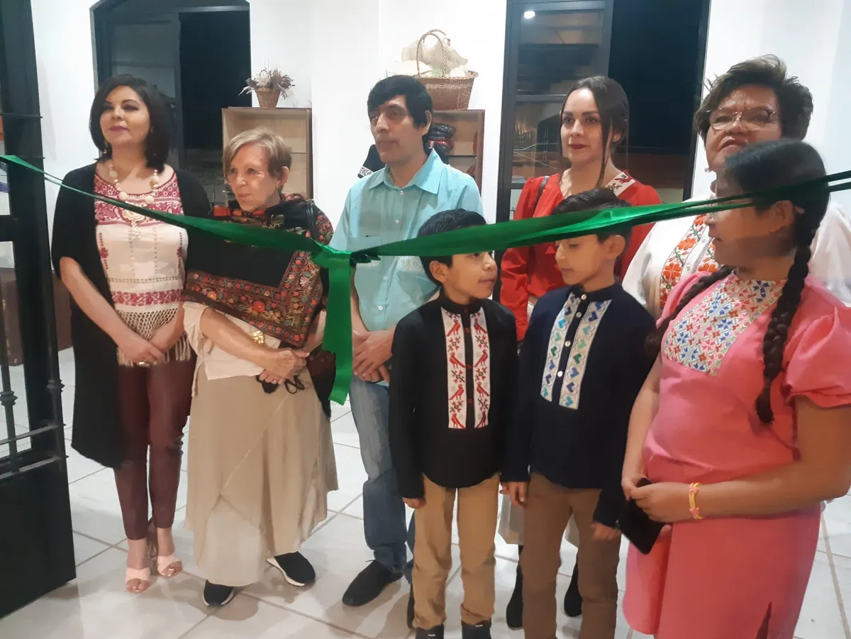 Diseños del Valle del Mezquital estrenan punto de venta en Ixmiquilpan