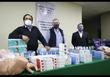 Fondo de Población dona insumos a parteras tradicionales