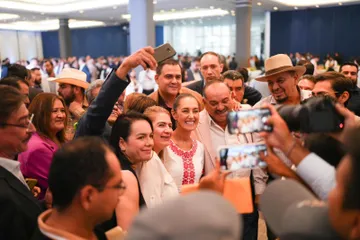 Claudia Sheinbaum se reúne con empresarias y empresarios