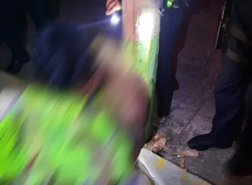 Tula: amarran a poste a presunto ladrón en colonia El Huerto