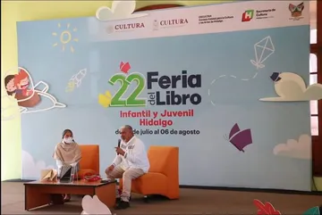 Presentan ‘El libro hecho a mano, una historia bordada’