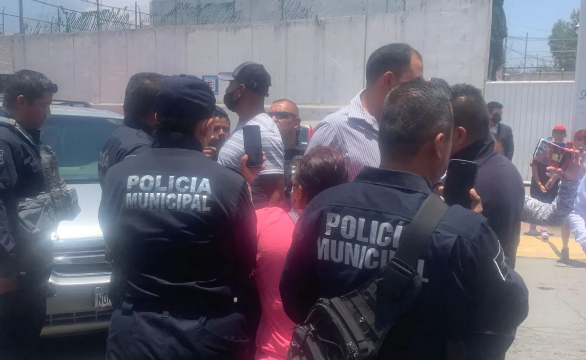 Detención de líder comerciante, desata riña en Tizayuca