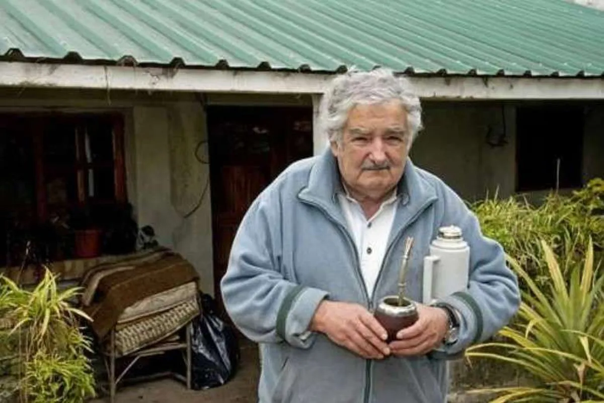 Ex presidente uruguayo Mujica recibe alta seis días después de operación