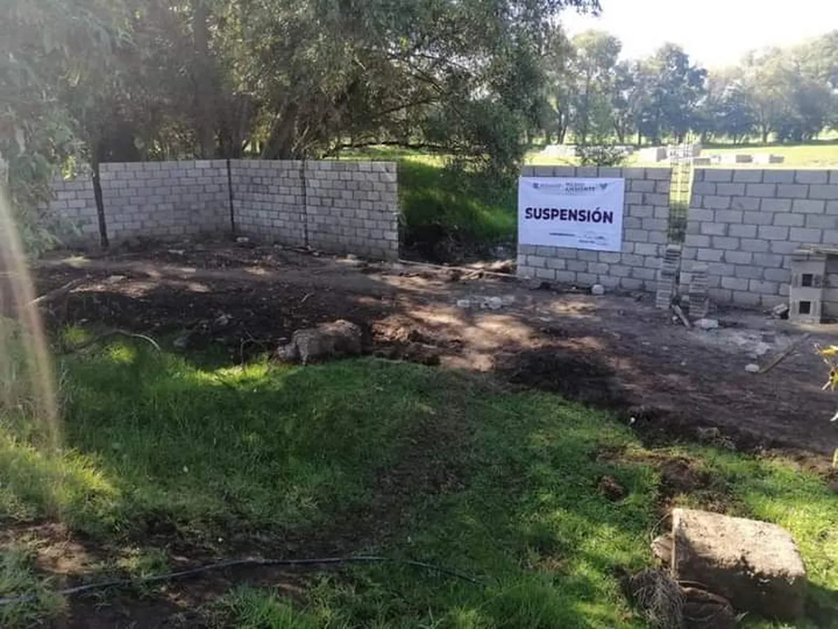UAEH: barda perimetral en CU Tulancingo provocó daño ambiental; clausuran obra