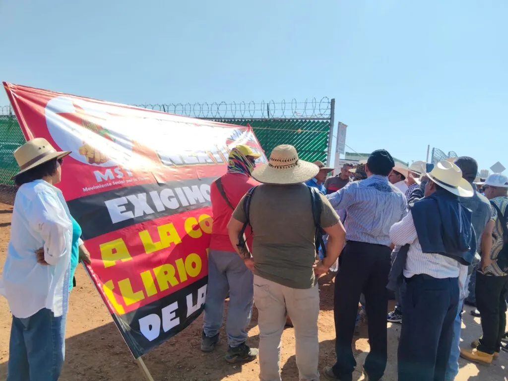 Bloqueos en Hidalgo detienen obras y cierran carreteras en Tula