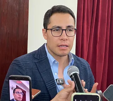 Jorge Reyes pide reforzar cultura vial en Pachuca