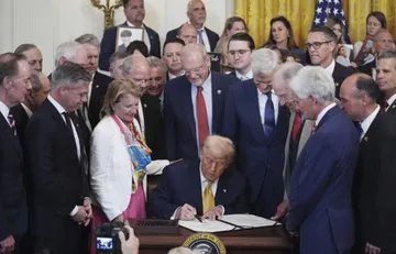 Trump: cárteles mexicanos dominan México; EU debe intervenir