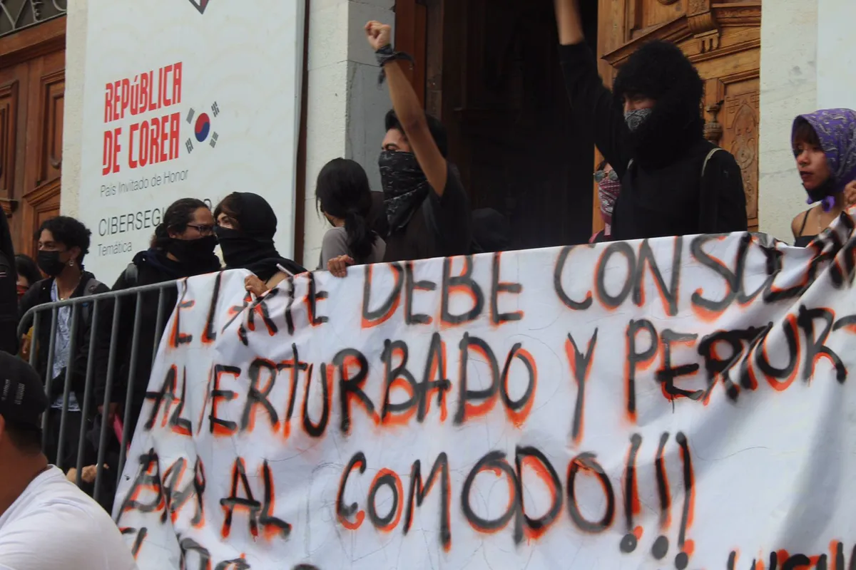 Instituto de Artes UAEH: alumnos toman edificio central; tumban cabeza a la Garza