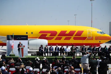 DHL realiza primer vuelo de carga al AIFA; anuncia inversión