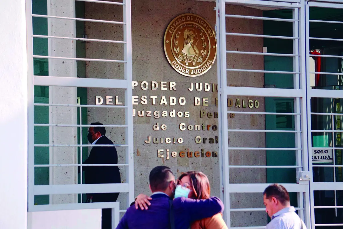 Padres de niño con discapacidad llevan a tribunales a ex servidor público