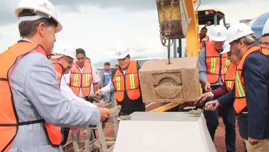 construcción de Central de Abastos de Zapotlán