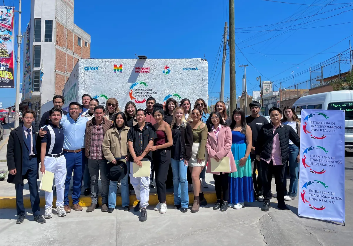 Espacio público rehabilitado por jóvenes