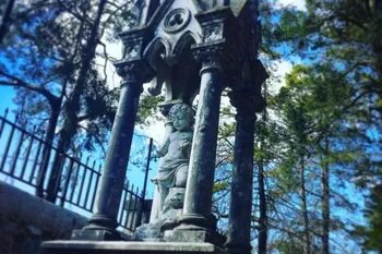 ¿Conoces la leyenda del Socio de la Muerte? Ya puedes verla en una cinta grabada en escenarios reales de Hidalgo.