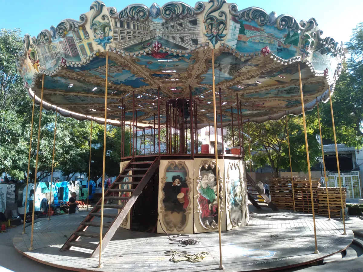 ¿Por qué el carrusel de navidad sigue en el Centro Cultural de Tulancingo? Te decimos