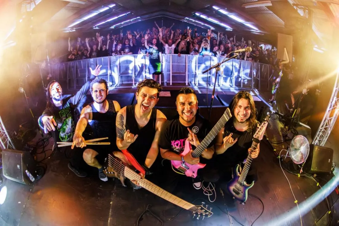 Metal mexicano deja su impronta en Europa  